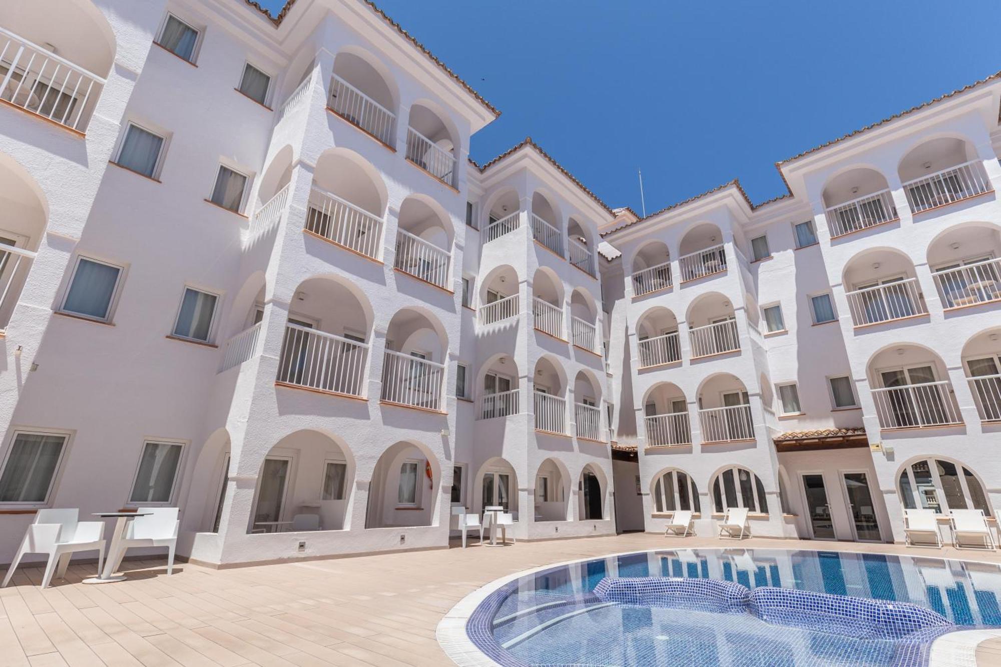 R2 Bahia Cala Ratjada - Adults Only Hotel Bagian luar foto