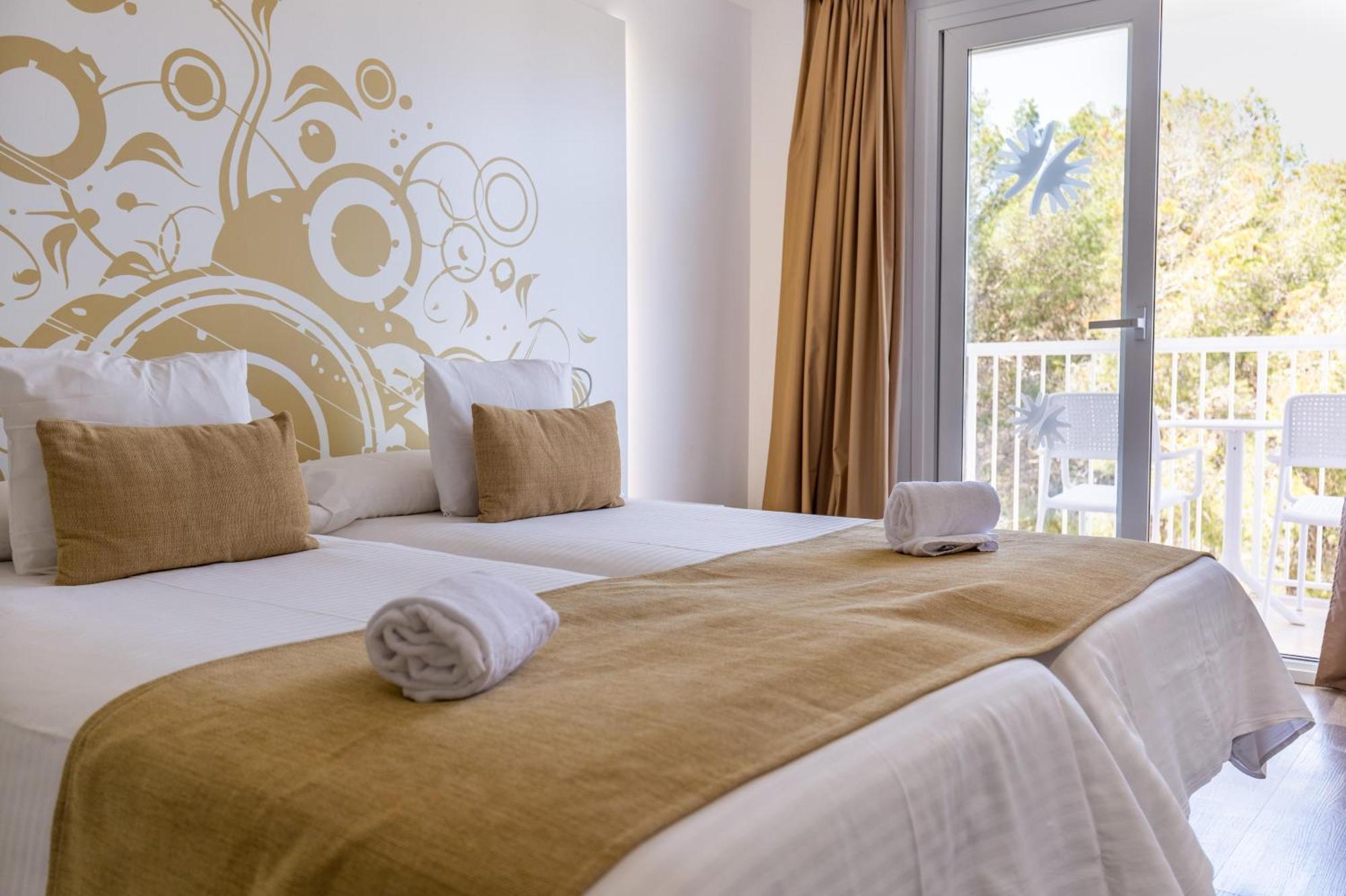 R2 Bahia Cala Ratjada - Adults Only Hotel Bagian luar foto