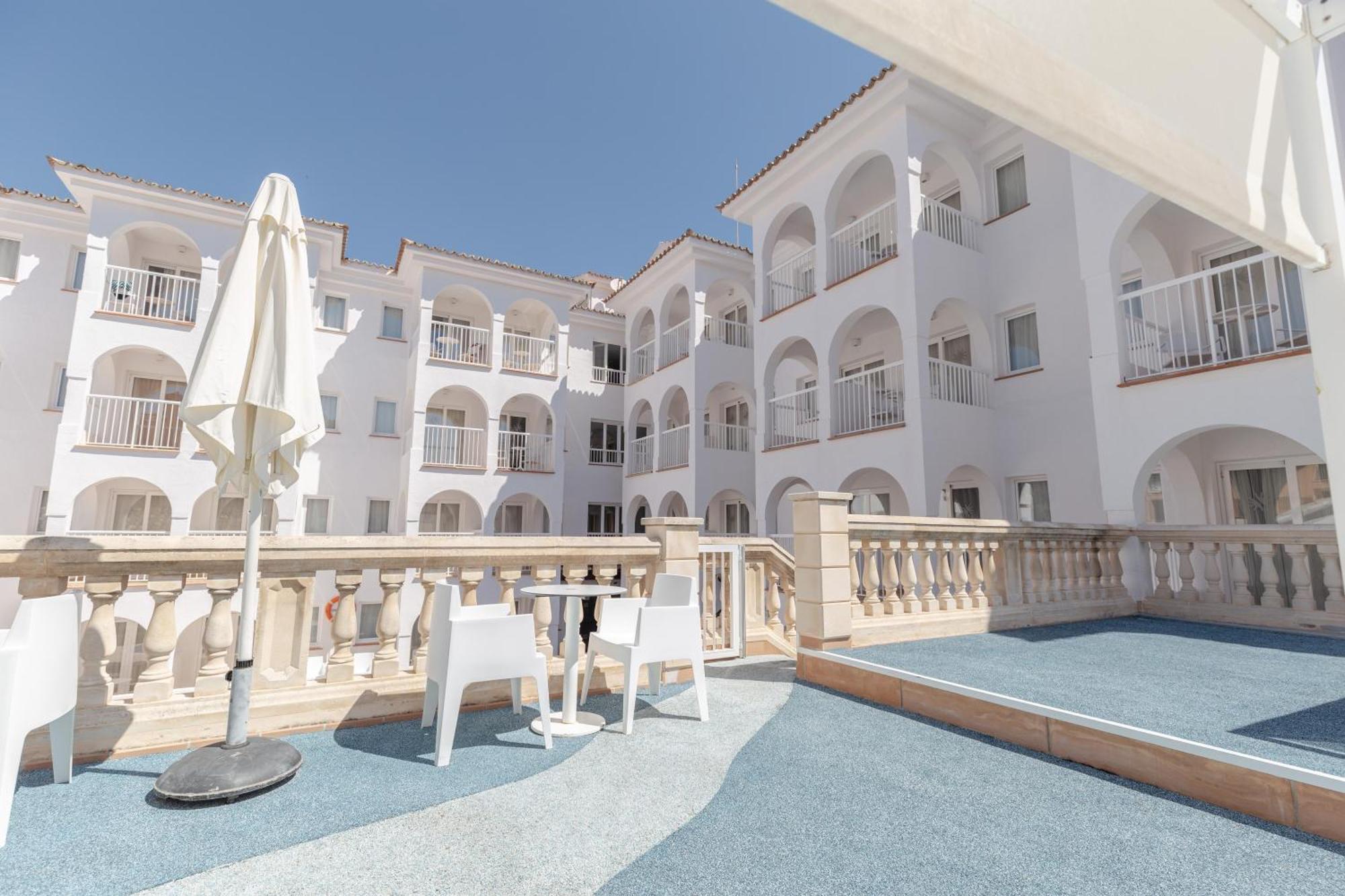 R2 Bahia Cala Ratjada - Adults Only Hotel Bagian luar foto