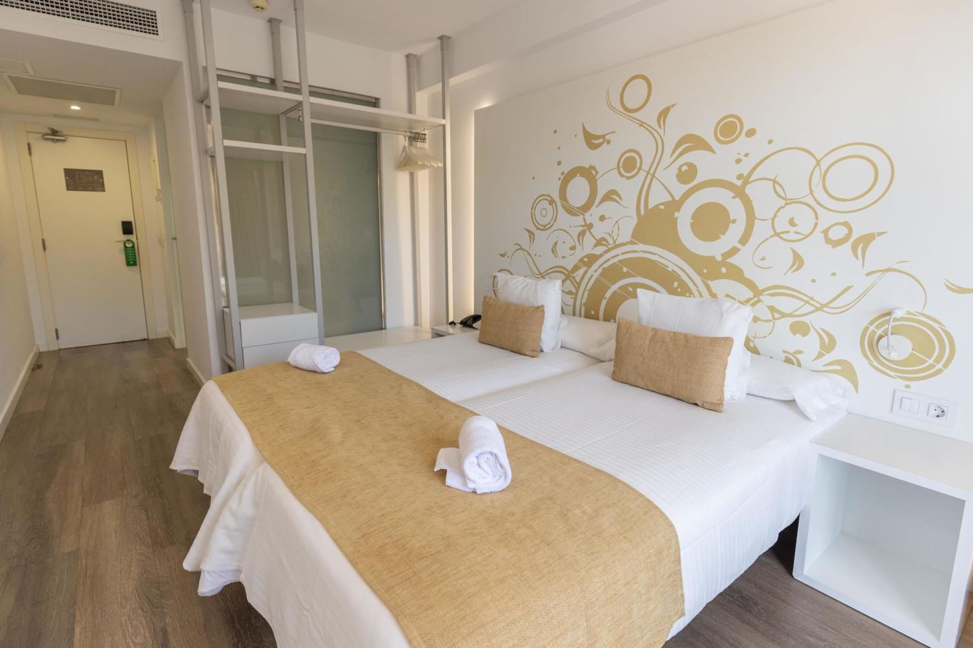 R2 Bahia Cala Ratjada - Adults Only Hotel Bagian luar foto